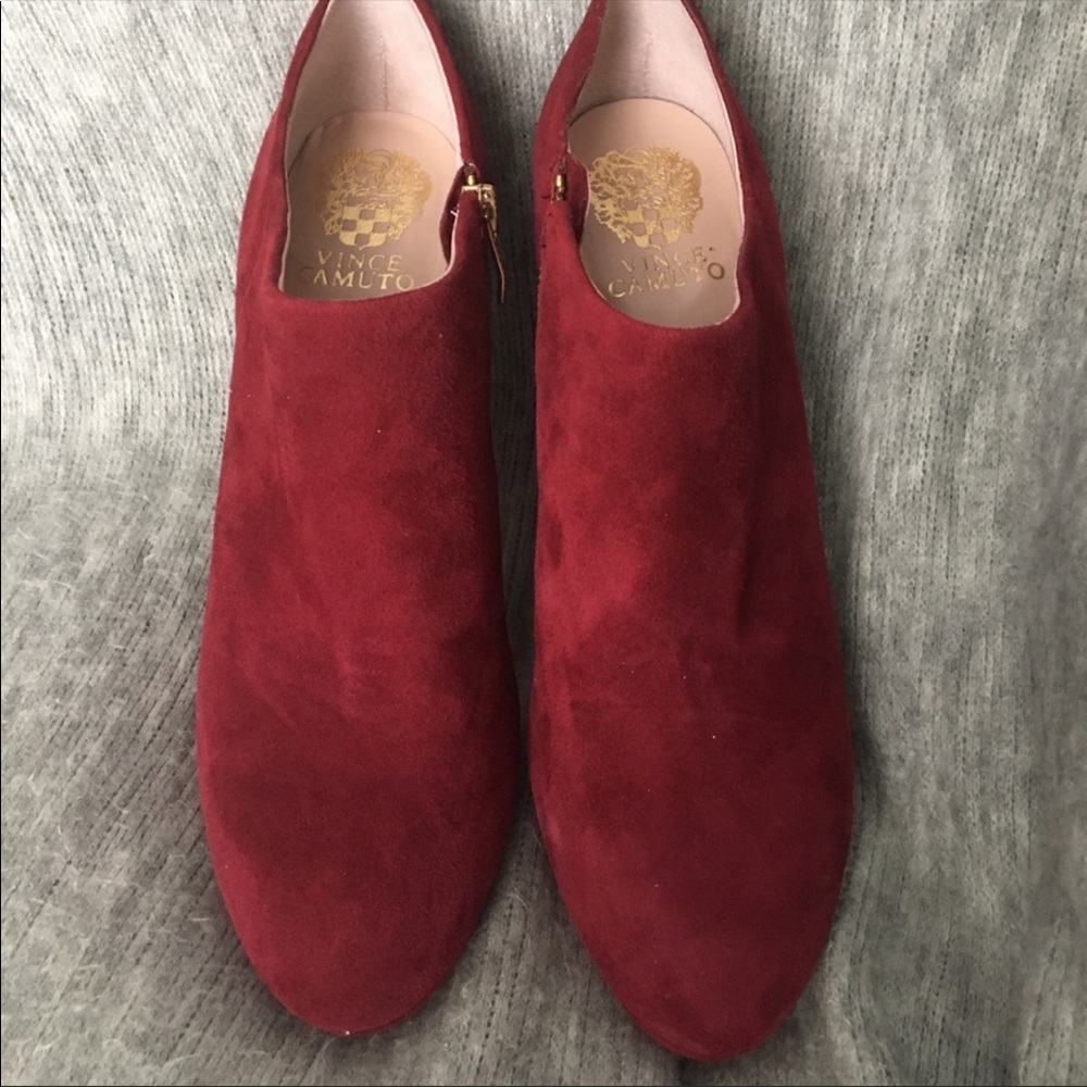 🚨🚨CLEARANCE🚨🚨Vince Camuto booties, sz 7.5